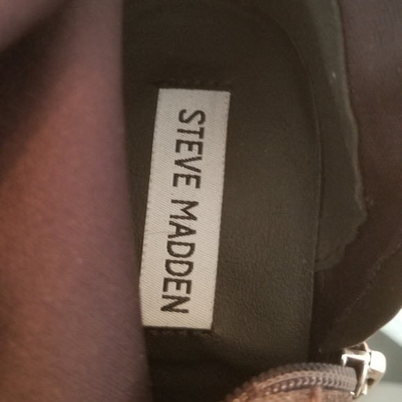 Steve Madden suede boots - Picture 3 of 6